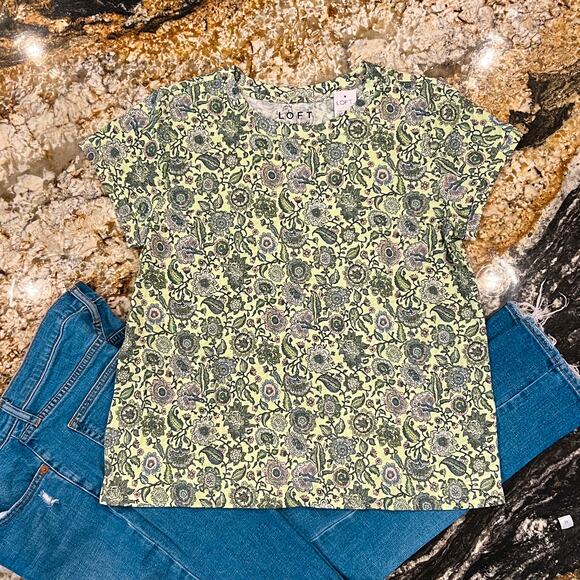NWT LOFT Green Floral Short Sleeve Cotton Crewneck Tee - SIZE XS - Picture 2 of 10